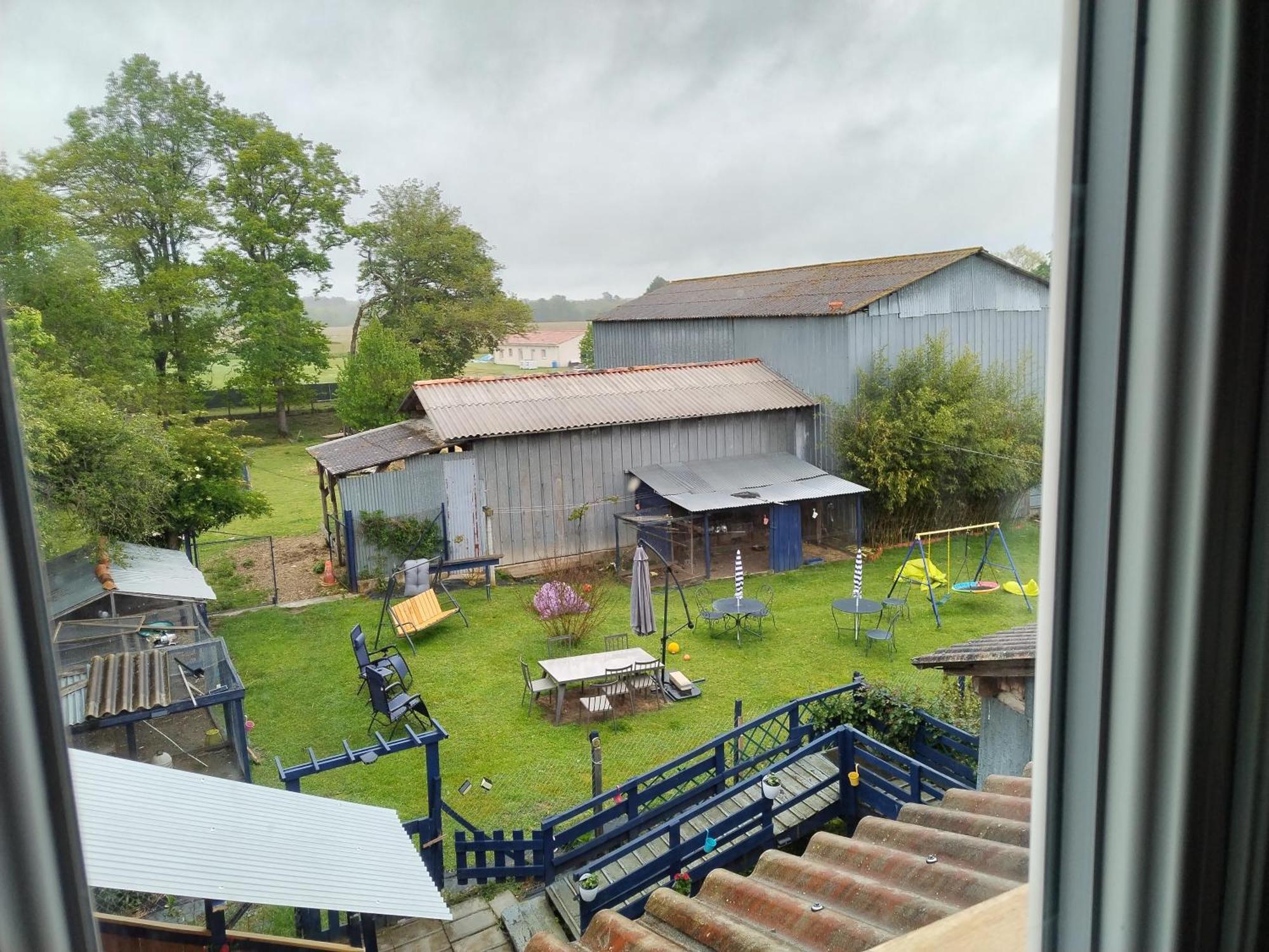 Appartement Gite Du Gardoir Boresse-et-Martron Eksteriør bilde